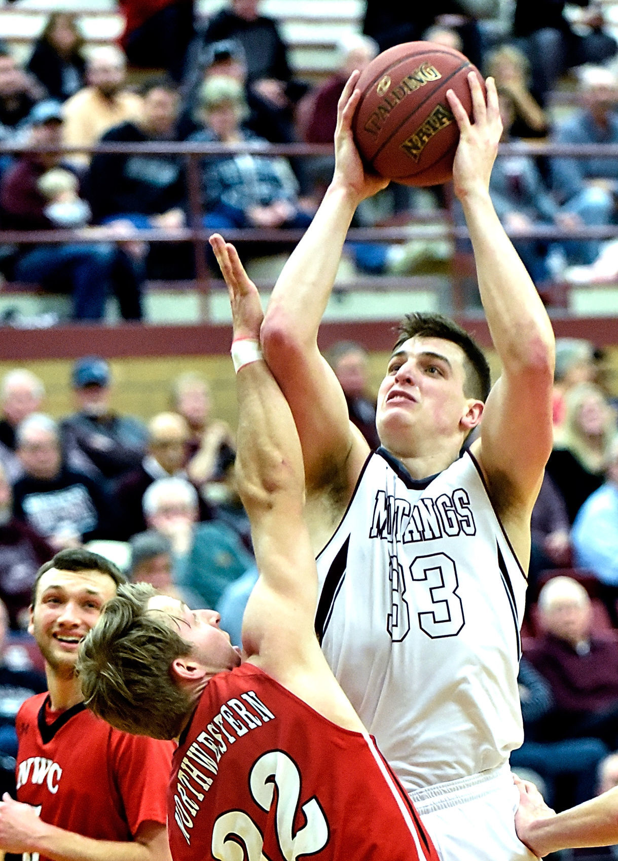 Basketball Northwestern at Morningside